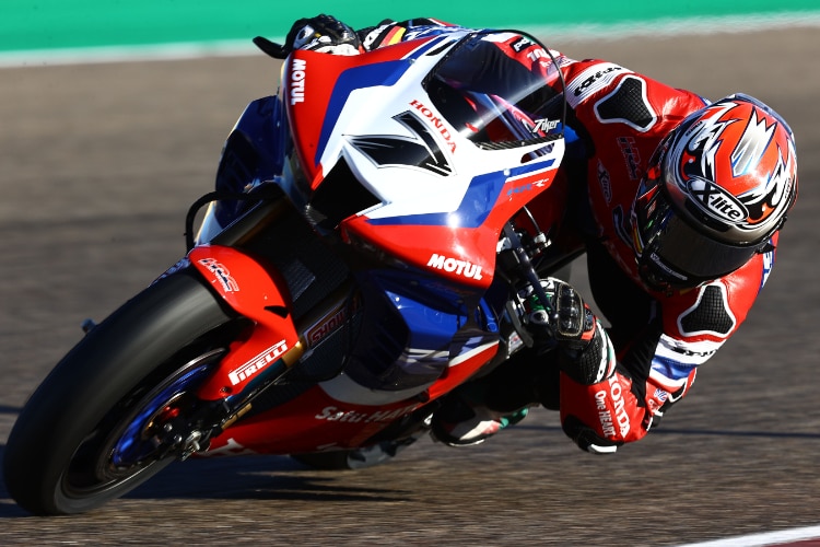 Iker Lecuona sur la Honda Fireblade 2023